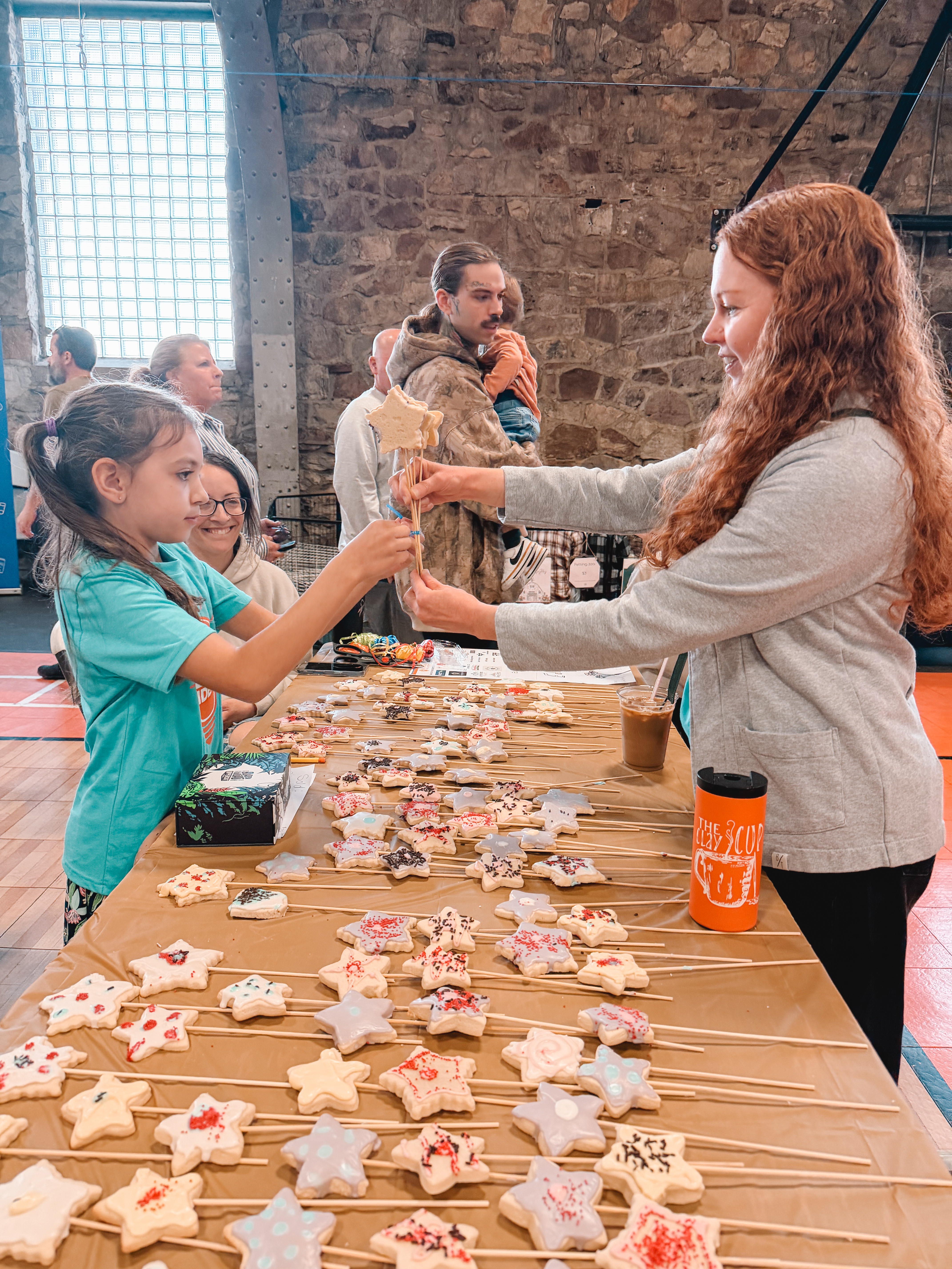 Star cookie wands changing hands at the fair